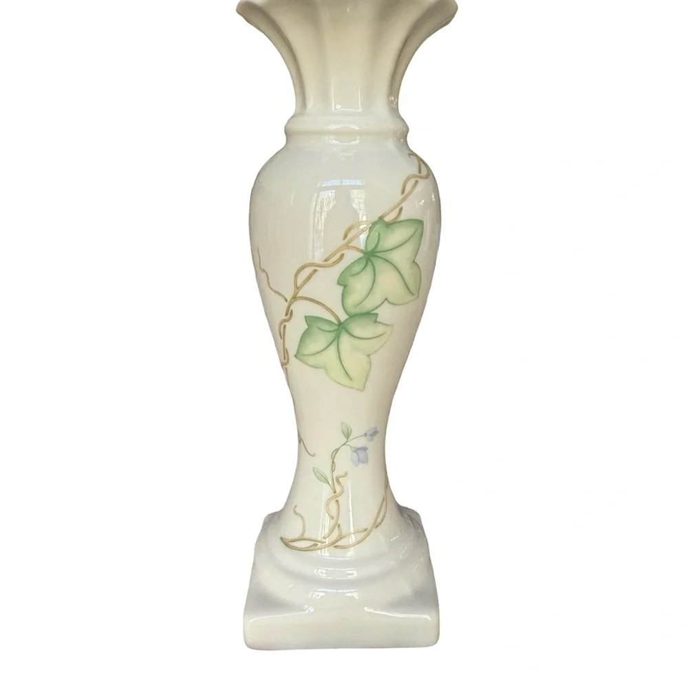 NWT Belleek 7” Classic Ivy Pattern Vase